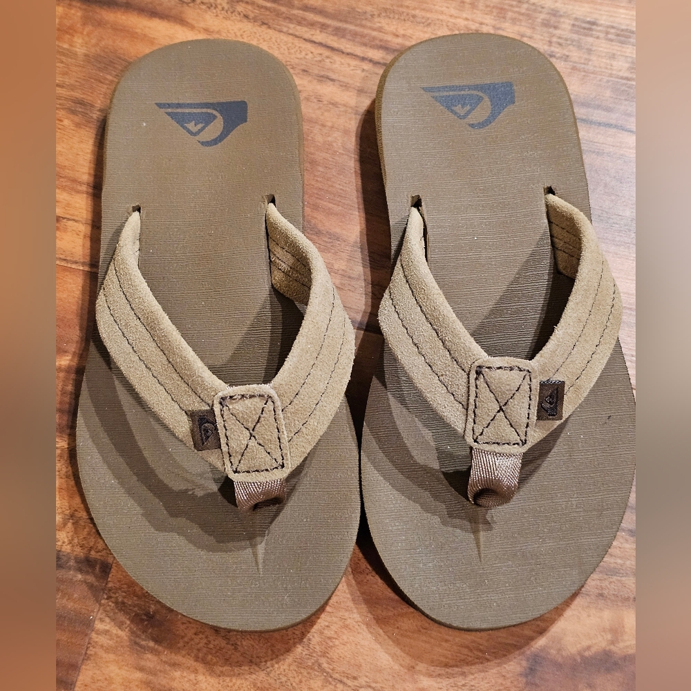 Quicksilver Kid's Carver Flip Flop, Size 2